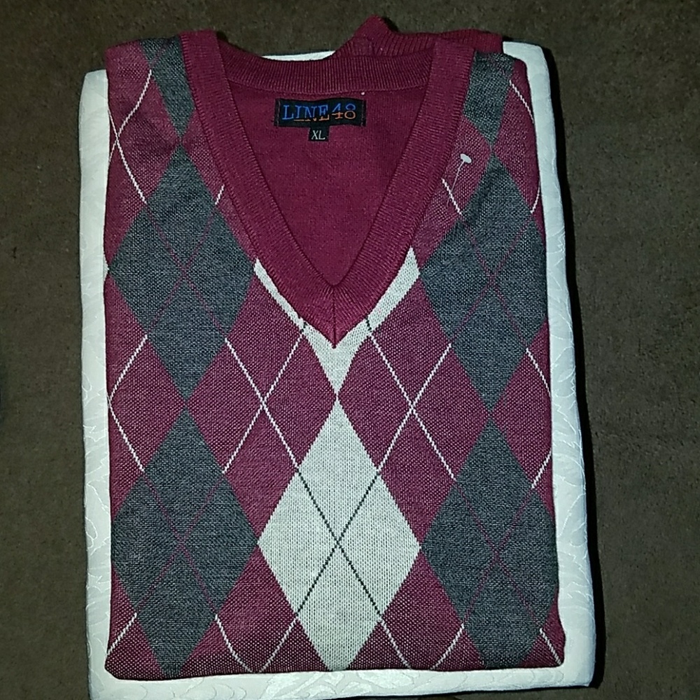 SWEATER VEST